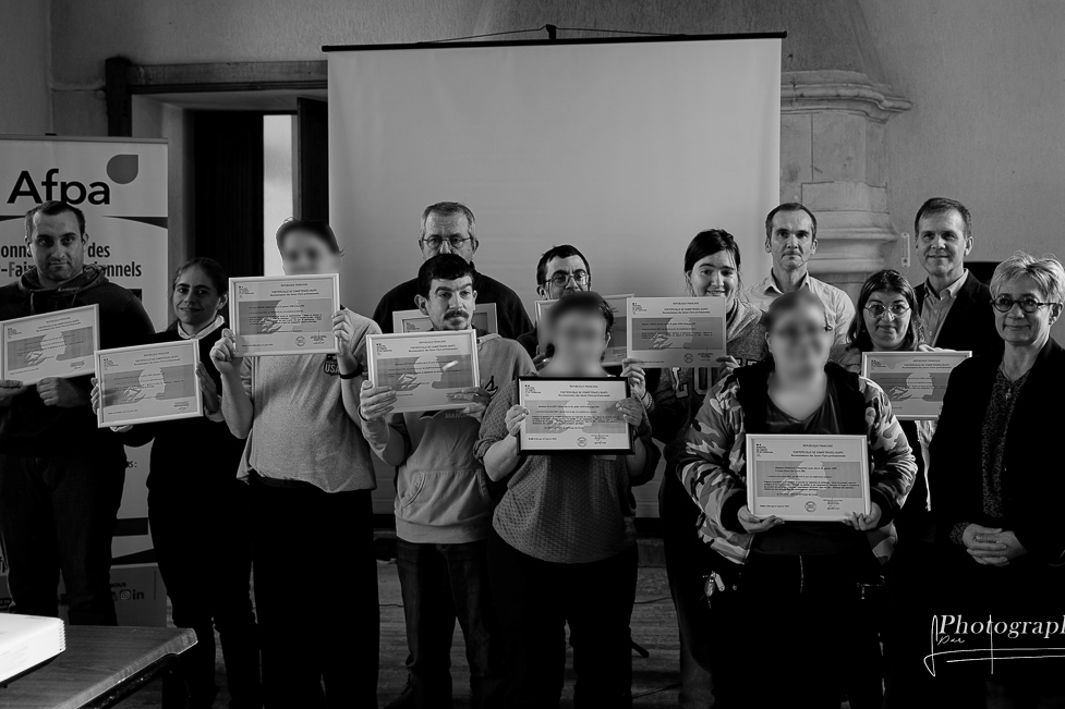 Remise de diplôme RSFP à 10 travailleurs de l’ESAT ANAIS d’Aubigny